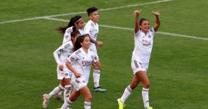 Fútbol femenino: comisión aprueba proyecto que exige a clubes a contratar a jugadoras