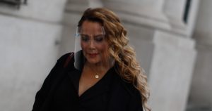 Alcalde de Maipú se querella contra Cathy Barriga por fraude al fisco