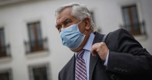 Ministro Paris por auditoría en el Colegio Médico: 