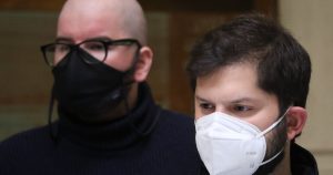 Boric y Jackson dejarán en stand by permiso sin goce de sueldo para votar el cuarto retiro