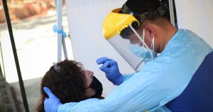 Covid-19: 14 regiones disminuyeron sus casos nuevos en los últimos siete días