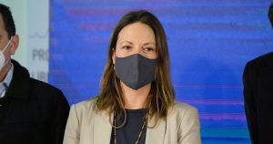 Presidenta PPD cuestiona ida de Boric a programa Bad Boys: 