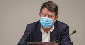 Orrego pide a Boric que gobernadores estén a cargo del transporte público