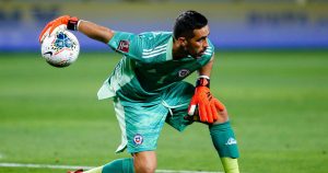 Claudio Bravo entró a cuarentena en medio de ola de contagios en el fútbol español