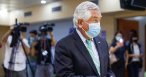 Ministro Paris felicitó a Boric y llamó a la 