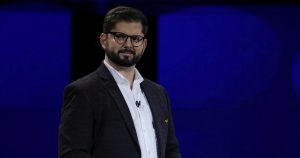 Mónica Rincón y Daniel Matamala confirmaron que Boric se excusó de debate en CNN Chile por 