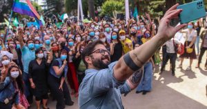 Seremi de Salud multó a Boric con $3,7 millones por incumplir medidas sanitarias