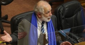 Senador Carlos Montes y cuarto retiro: 