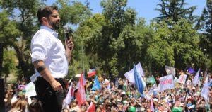 Gabriel Boric y Lucía Hiriart: 