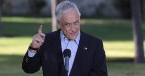 Cecilia Piñera defiende gestión de su padre: 