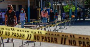 Tacos y reclamos por falta de transporte público marcan las primeras horas del balotaje