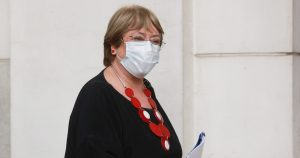 Bachelet se muestra en contra del parlamentarismo durante exposición en la Convención