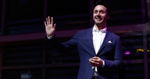 La espectacular casa de soltero de Benjamín Vicuña tras el quiebre con China Suárez