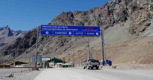 Minsal descartó cambios en las restricciones por las fronteras