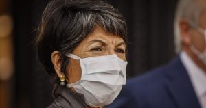 Ministra (s) de Salud descarta volver a las cuarentenas para fortalecer la vacunación