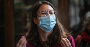 Alcaldesa Hassler por situación en comuna de Santiago: culpa a Piñera y pide articular 