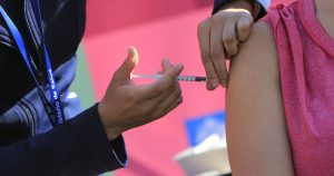 El calendario de la cuarta dosis de la vacuna contra el COVID-19