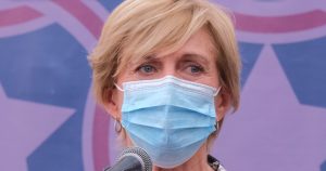 Evelyn Matthei da positivo por Covid: 