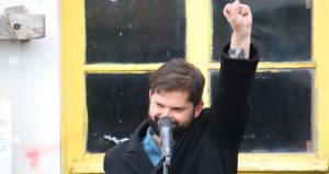 Encuesta: 51,6% aprueba desempeño de Boric