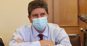 Ministro Cerda llama al Congreso a aprobar la PGU: 