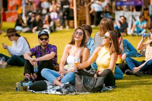 Piknic Électronik Santiago: regresa el evento que busca reunir a grandes y chicos en torno a la música