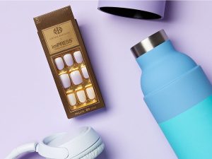 Versatilidad y glamour en todo momento: la apuesta de la nueva línea de manicure Kiss Impress por Cecilia Bolocco