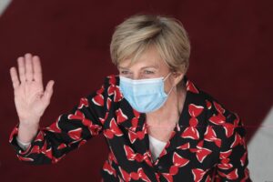 Matthei dispara sin filtro contra Izkia Siches y pide que 