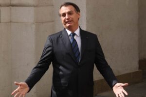 Bolsonaro minimizó el impacto de la variante ómicron en Brasil