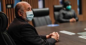 Abbott pide a informe a la Fiscalía Nacional por eventual acuerdo entre camioneros y Gobierno en paro