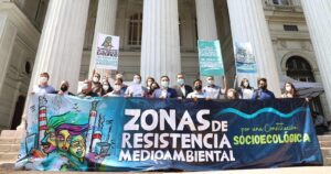 Alcaldes llegan a La Moneda chica y presentan norma constitucional contra Zonas de Sacrificio