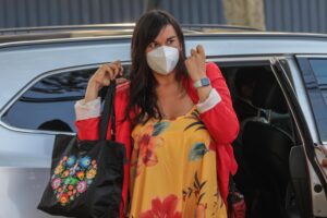 Izkia Siches deberá cumplir cuarentena preventiva por contacto estrecho