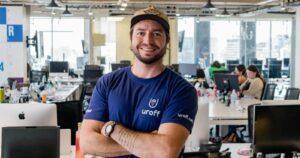 UROFF: solución reduce costos fijos de oficina a corporativos y emprendedores