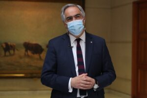 Chahuán insiste en instaurar ministerios en las sombras, pese a portazo del oficialismo