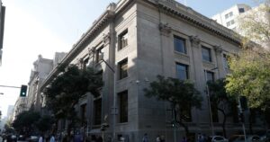 Banco Central sube la tasa de interés a 5,5% para hacer frente a la inflación