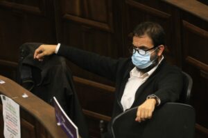 Hugo Gutiérrez apoya iniciativa popular que consagra derecho a la rebelión y resistencia