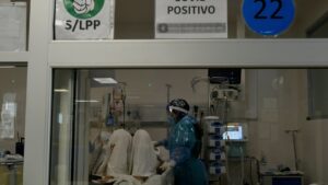 Balance COVID-19: casos activos superan por primera vez los 100 mil