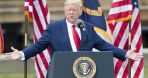 EEUU: Trump lamenta que Mike Pence no anulara la elección de Biden