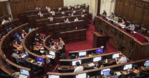 Renuncia directora de Comunicaciones de la Convención con críticas a María Elisa Quinteros