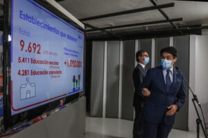 Mineduc por dudas del Colegio de Profesores sobre presencialidad: 