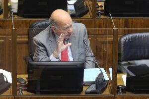 Insulza y polémica de Allamand: 