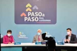 Ministro Paris destaca disminución en el aumento de casos: 