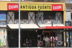 Dueño de ex Fuente Alemana defiende su permanencia en Plaza Italia: 