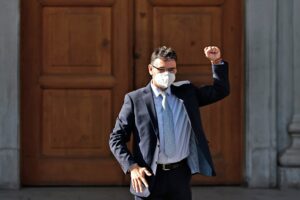 El chileno que descubrió la vacuna contra el melanoma y que será parte del gobierno de Boric