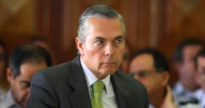 Fraude en Ejército: Rutherford interroga a Oscar Izurieta por malversación de gastos reservados