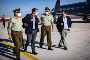 Ministro Delgado llegó a Antofagasta en medio de paro de camioneros