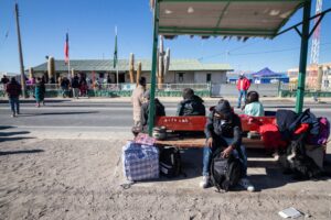 Colchane: confusión por Ley de Migraciones provoca protesta de migrantes