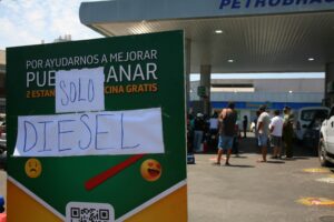 Antofagasta retoma abastecimiento de combustible tras acuerdo con camioneros