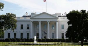 EEUU prohibirá el comercio con Donetsk y Lugansk tras el reconocimiento ruso