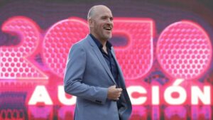 La clásica voz en off: Jaime Davagnino confirmó que no será parte de Talento Rojo