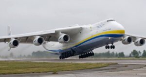 Rusia destruye el avión más grande del mundo, el AN-225 Mriya de Ucrania